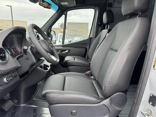 2025 Mercedes-Benz Sprinter 2500 High Roof