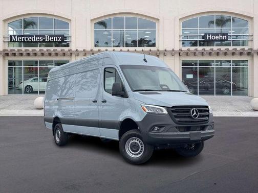 2025 Mercedes-Benz Sprinter 2500 High Roof
