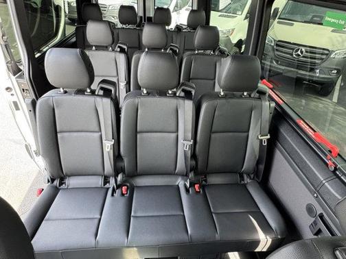 2025 Mercedes-Benz Sprinter 2500 Standard Roof