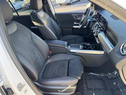 2025 Mercedes-Benz GLB 250 Base