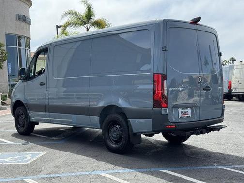 2025 Mercedes-Benz Sprinter 2500 Standard Roof