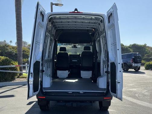 2025 Mercedes-Benz Sprinter 2500 Standard Roof