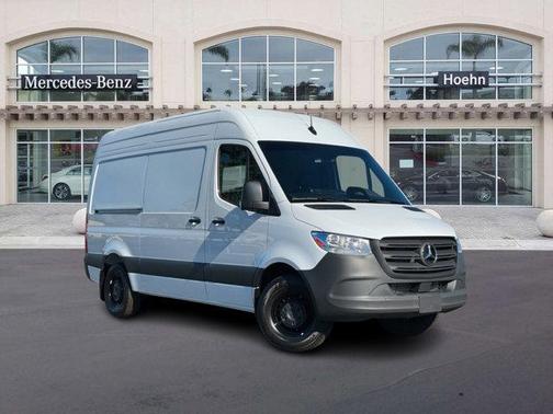 2025 Mercedes-Benz Sprinter 2500 Standard Roof