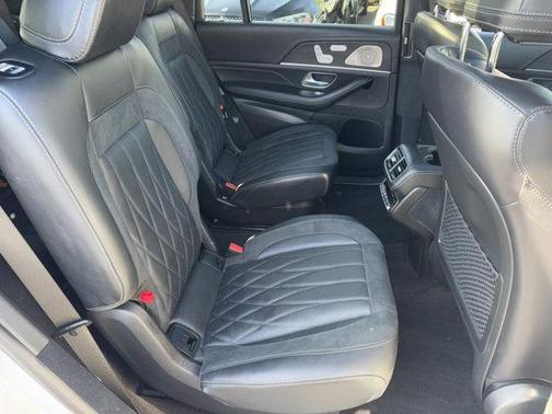 2025 Mercedes-Benz AMG GLS 63 Base