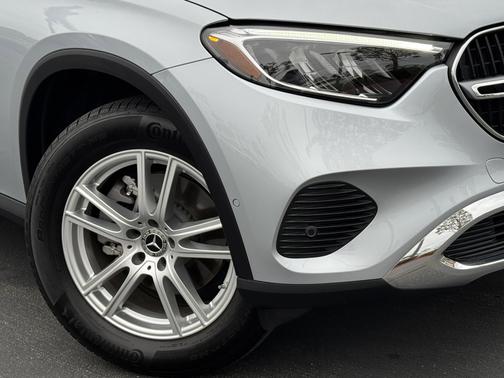 Cirrus Silver Metallic 2023 Mercedes-Benz GLC 300 Base