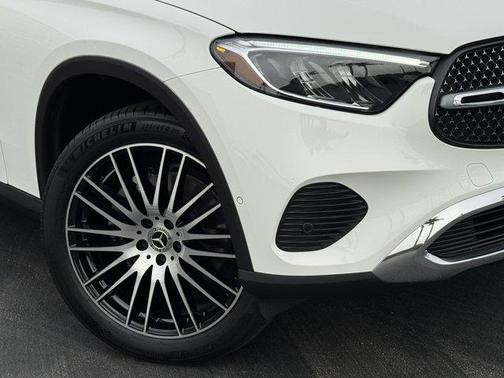 Polar White 2026 Mercedes-Benz GLC 300 Base 4MATIC