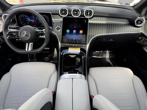 2025 Mercedes-Benz GLC 350e Base