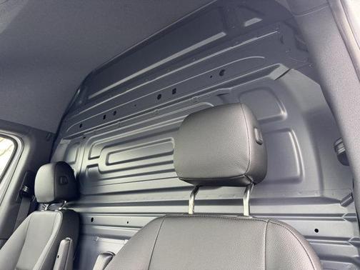 2025 Mercedes-Benz Sprinter 2500 Standard Roof