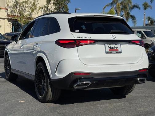 2026 Mercedes-Benz GLC 300 Base