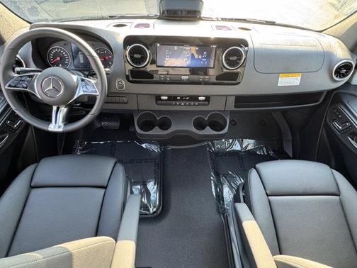2025 Mercedes-Benz Sprinter 2500 