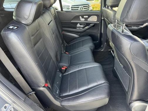 2025 Mercedes-Benz GLS 580 4MATIC