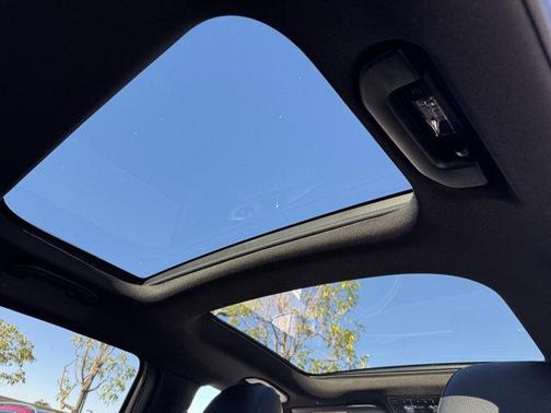 2026 Mercedes-Benz GLB 250 Base