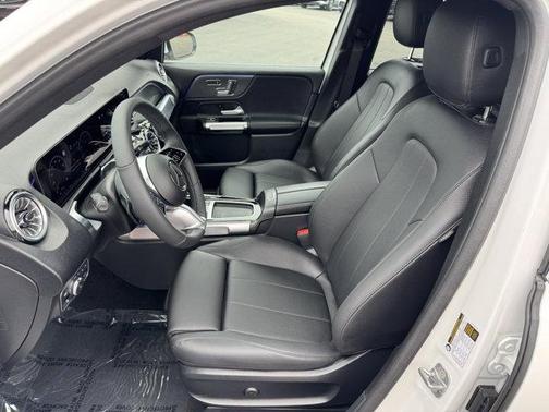 2025 Mercedes-Benz GLB 250 Base
