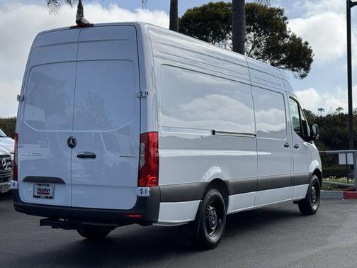 2025 Mercedes-Benz Sprinter 2500 High Roof