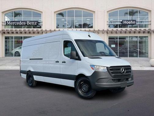 2025 Mercedes-Benz Sprinter 2500 High Roof