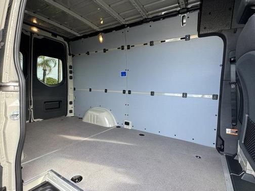 2026 Mercedes-Benz Sprinter 2500 