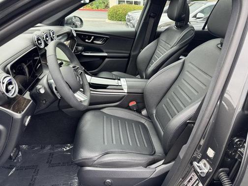 2025 Mercedes-Benz GLC 350e Base