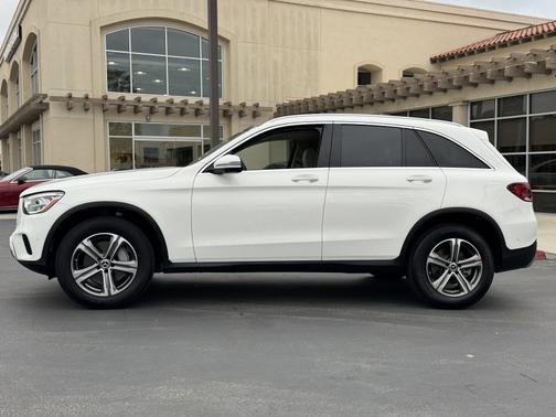 Polar White 2022 Mercedes-Benz GLC 300