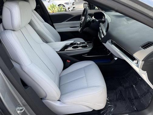 2025 Cadillac LYRIQ Luxury