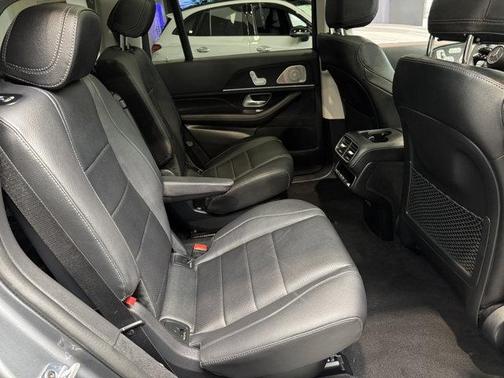 2026 Mercedes-Benz GLS 450 4MATIC