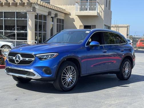 2025 Mercedes-Benz GLC 300 Base