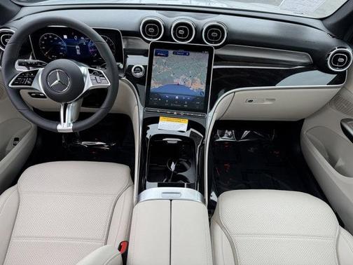 2025 Mercedes-Benz GLC 300 4MATIC