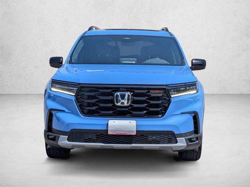 Diffused Sky Pearl 2025 Honda Pilot TrailSport