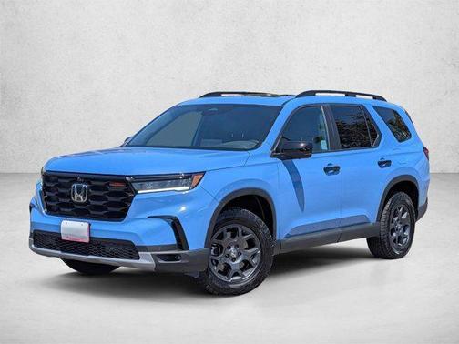 Diffused Sky Pearl 2025 Honda Pilot TrailSport