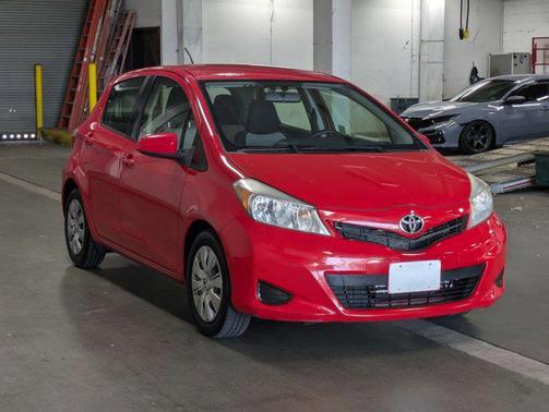 2012 Toyota Yaris L