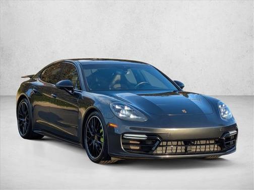 2018 Porsche Panamera Turbo