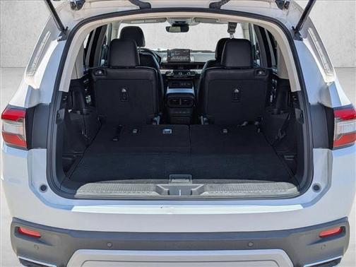 Platinum White Pearl 2025 Honda Pilot Touring 8-Passenger