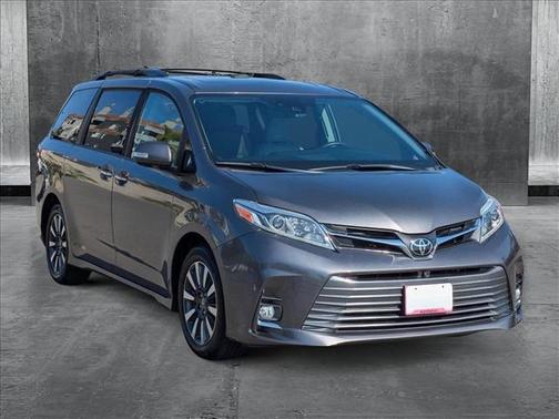 2019 Toyota Sienna Limited Premium