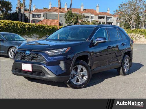2022 Toyota RAV4 Hybrid XLE