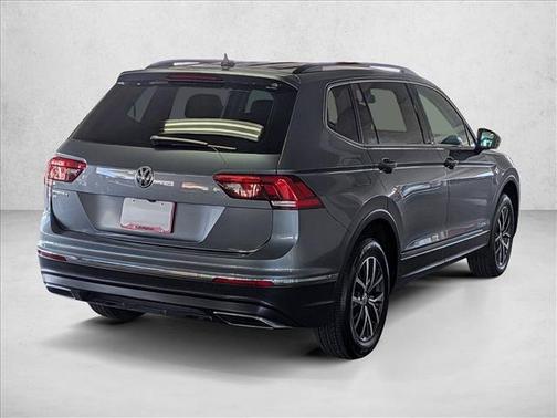 Platinum Gray Meta 2020 Volkswagen Tiguan 2.0T SE