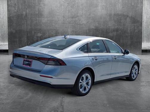 2025 Honda Accord LX 1.5T