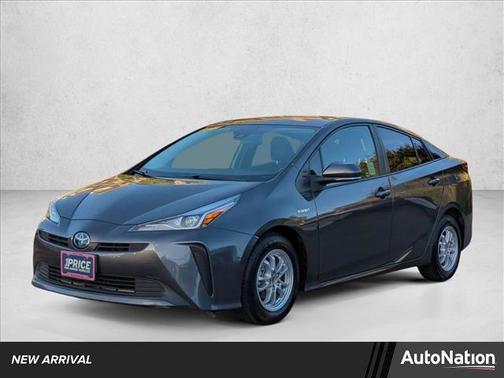 2019 Toyota Prius XLE