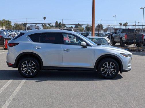 Sonic Silver Metallic 2018 Mazda CX-5 Grand Touring