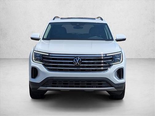 Pure White 2024 Volkswagen Atlas 2.0T SE w/Technology