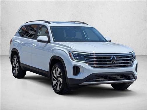 Pure White 2024 Volkswagen Atlas 2.0T SE w/Technology
