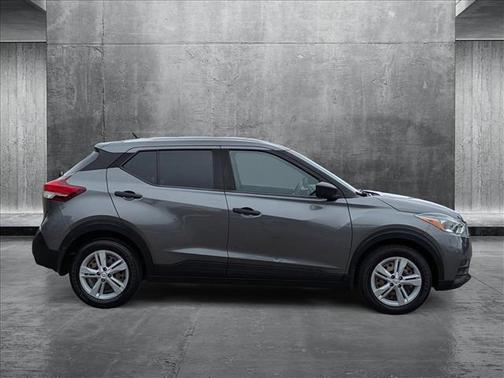 2018 Nissan Kicks S