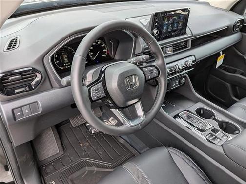 2025 Honda Pilot Touring 8-Passenger