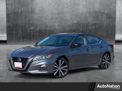 2021 Nissan Altima SR FWD