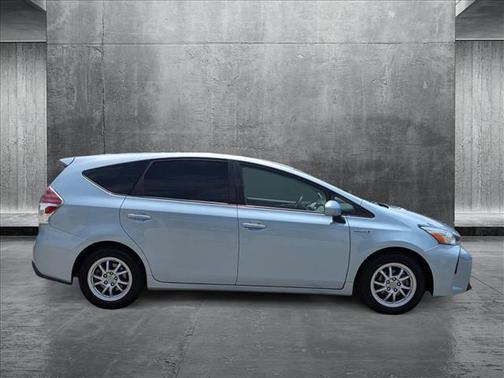 2015 Toyota Prius v Three