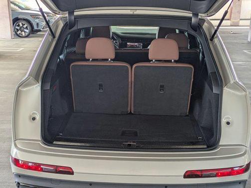 2022 Audi Q7 55 Prestige
