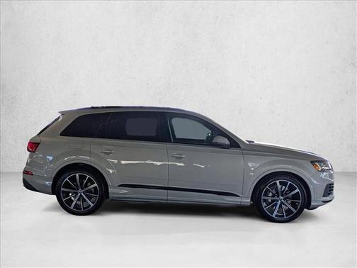 Vicuna Beige Metallic 2022 Audi Q7 55 Prestige