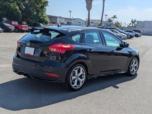 2016 Ford Focus ST