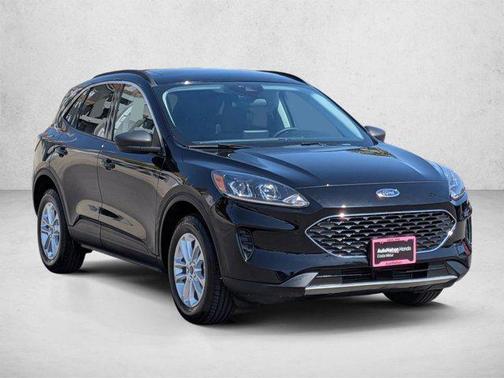 Agate Black Metallic 2022 Ford Escape SE