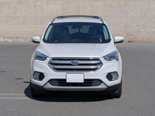 White Platinum Metallic Tri-Coat 2017 Ford Escape Titanium