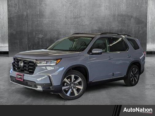 2025 Honda Pilot Touring 8-Passenger