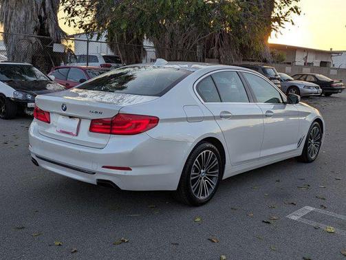 2019 BMW 540 540i